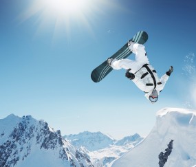 开云官网-当F1引擎在蒙扎咆哮，巴萨巅峰与瑞士决胜背后的体育终极隐喻