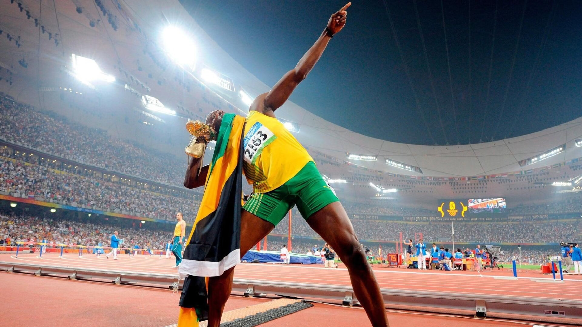 当撒哈拉的风吹过安联球场，足球世界的地缘革命与英雄主义的黄昏