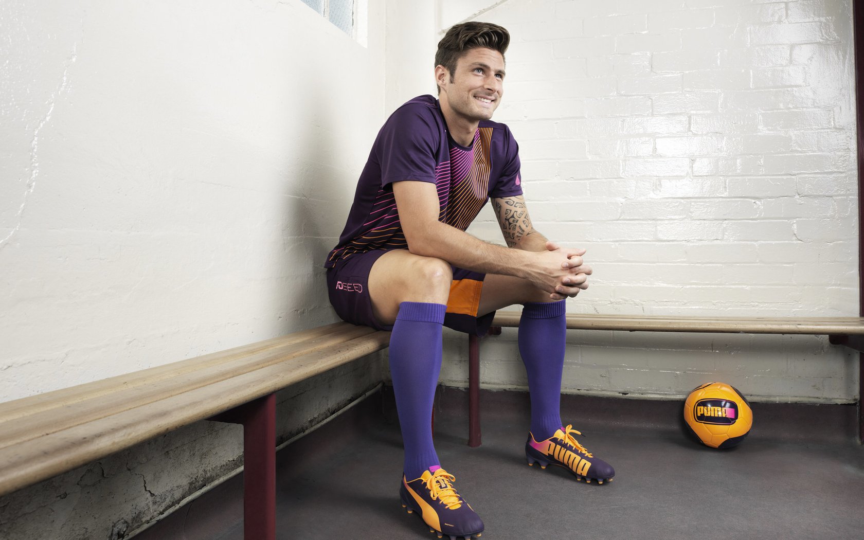 拉亚双拳击碎东欧铁骑，塞内加尔用团结终结波兰幻梦